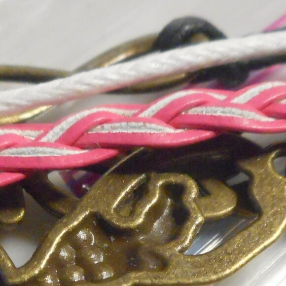 Multi Strand Mulit Charm, bracelet, Pink Black White ... new without tags - Picture 8 of 9